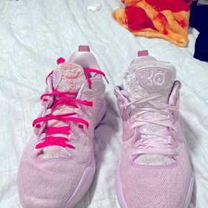 KD 15 “aunt pearl” Size 10.5 Used